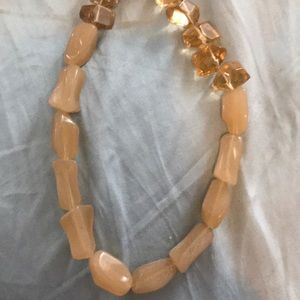 Mutitoned beaded necklace